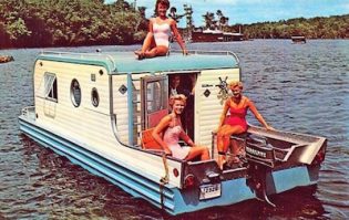 1960s House Boat